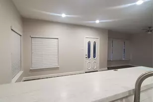 1017 E Humbolt St, Fort Worth, TX 76104 - Photo 11