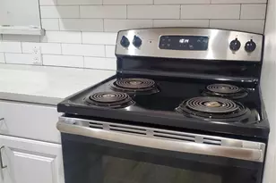 1017 E Humbolt St, Fort Worth, TX 76104 - Photo 9