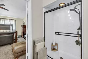 720 Bridget Way, Hurst, TX 76054 - Photo 23