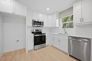 1004 S 1st St, Sherman, TX 75090 - Photo 13