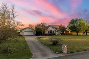 395 Lazy Acres Dr, Woodway, TX 76712 - Photo 29