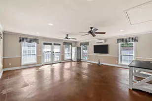 418 Riverview Dr, Woodway, TX 76712 - Photo 23