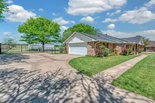 2857 Country Spring Rd, Lorena, TX 76655 - Photo 33