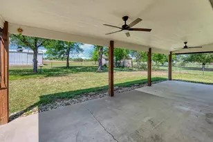 2857 Country Spring Rd, Lorena, TX 76655 - Photo 23