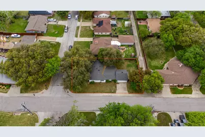 2945 Randy Lane, Farmers Branch, TX 75234 - Photo 3