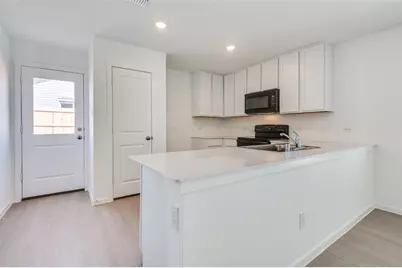 300 Sycamore Place, Wilmer, TX 75141 - Photo 15