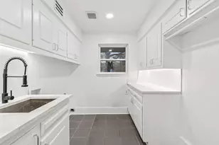 7420 Royal Ln, Dallas, TX 75230 - Photo 17