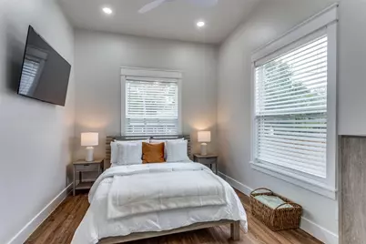 1309 E Peach Street, Fort Worth, TX 76102 - Photo 7