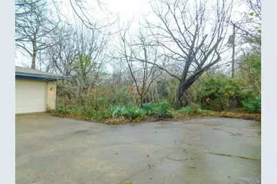 1128 Thomas Street, Denton, TX 76201 - Photo 27