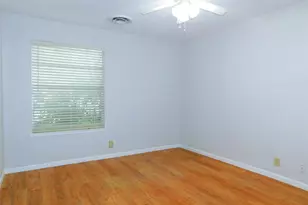 1128 Thomas St, Denton, TX 76201 - Photo 23