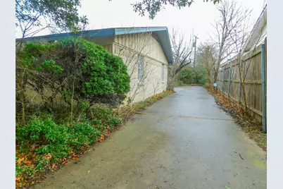 1128 Thomas Street, Denton, TX 76201 - Photo 25