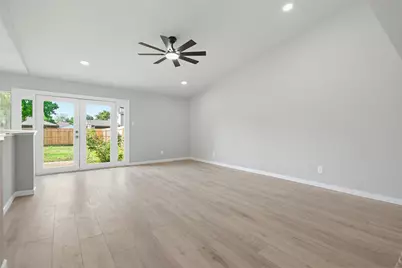 8718 Vernon Drive, Rowlett, TX 75088 - Photo 5