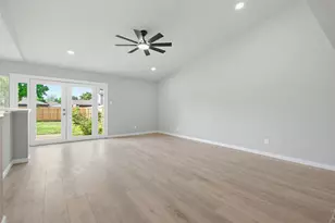 8718 Vernon Dr, Rowlett, TX 75088 - Photo 5