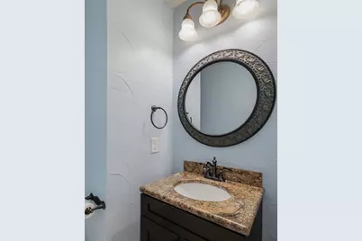 905 Elizabeth Drive, Lewisville, TX 75067 - Photo 33