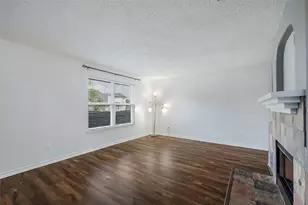 905 Elizabeth Dr, Lewisville, TX 75067 - Photo 9