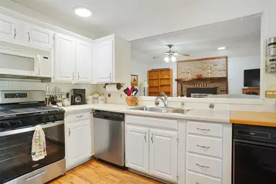 642 Half Moon Way, Runaway Bay, TX 76426 - Photo 7