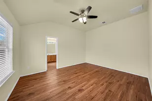 705 Loftin St, Crowley, TX 76036 - Photo 17