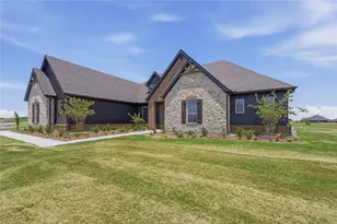 2305 Gypsum St, Krum, TX 76249 - Photo 3