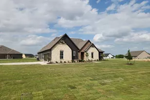 2305 Gypsum St, Krum, TX 76249 - Photo 3
