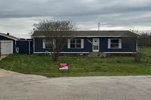 6827 Spring Branch Dr, Krum, TX 76249 - Photo 1