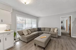 529 E Kempner, Mabank, TX 75147 - Photo 3