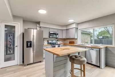 310 Willow Springs Court, Coppell, TX 75019 - Photo 7