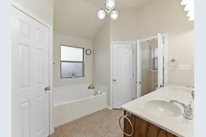 2209 Wells Fargo Court, Bridgeport, TX 76426 - Photo 13