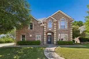 5540 La Bandera Tr, Benbrook, TX 76126 - Photo 3