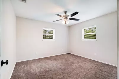 10689 Fm 1502, Blossom, TX 75416 - Photo 11