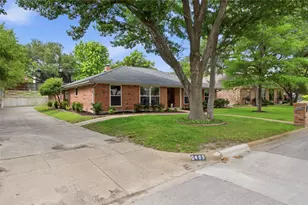 6409 Country Day Trail, Benbrook, TX 76132 - Photo 31