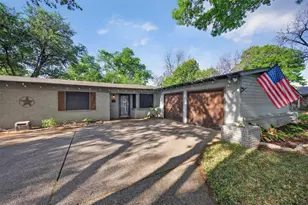4121 Bilglade Rd, Fort Worth, TX 76109 - Photo 5