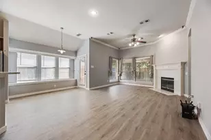 1015 Harwood Ct, Euless, TX 76039 - Photo 9