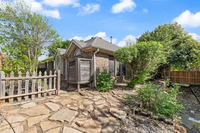 1015 Harwood Court, Euless, TX 76039 - Photo 31