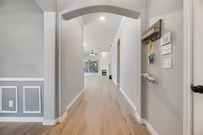 1015 Harwood Court, Euless, TX 76039 - Photo 5