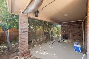 1015 Harwood Ct, Euless, TX 76039 - Photo 29