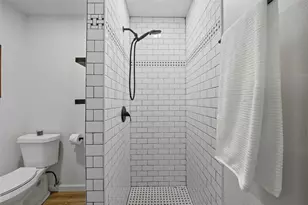 1830 San Antonio St, Grand Prairie, TX 75051 - Photo 17