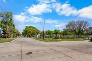 2912 Pueblo Trail, Lake Worth, TX 76135 - Photo 5