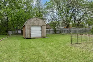 1004 E Franklin St, Hillsboro, TX 76645 - Photo 33