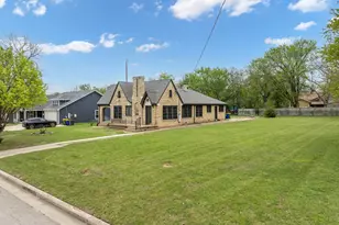 1004 E Franklin St, Hillsboro, TX 76645 - Photo 3