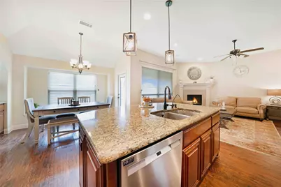 2409 Kemerton Dr, Plano, TX 75025 - Photo 9