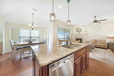 2409 Kemerton, Plano, TX 75025 - Photo 9