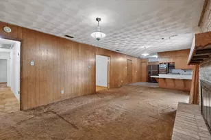 9229 Bentham Ct, Dallas, TX 75227 - Photo 3