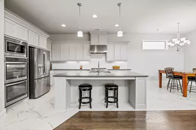725 Royal Minister Boulevard, Lewisville, TX 75056 - Photo 9