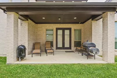 725 Royal Minister Boulevard, Lewisville, TX 75056 - Photo 5