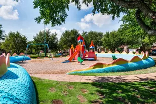 725 Royal Minister Blvd, Lewisville, TX 75056 - Photo 37