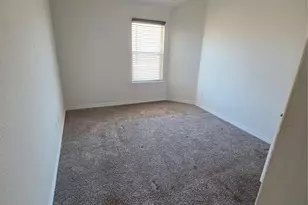 920 Philadelphia St, Fate, TX 75189 - Photo 5