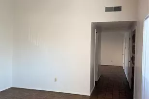 13422 Blossomheath Ln, Dallas, TX 75240 - Photo 5