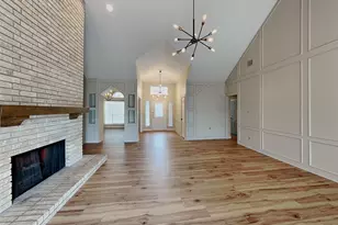 1313 Red Maple Dr, Carrollton, TX 75007 - Photo 3