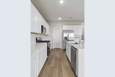 6673 Coyote Valley Trail, Crowley, TX 76036 - Photo 7