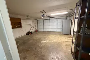 411 E Alexander Ln, Euless, TX 76040 - Photo 7